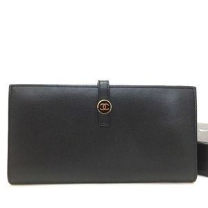 100% Auth CHANEL Coco Button CC  Bifold Wallet